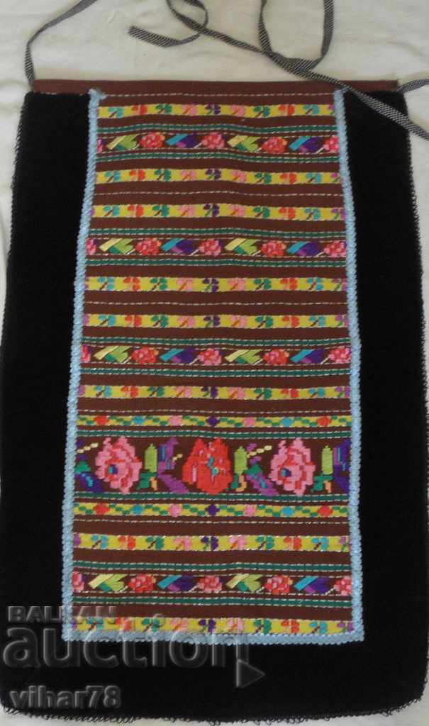 Ποδιά από τσεϊζ-νούμερο 6