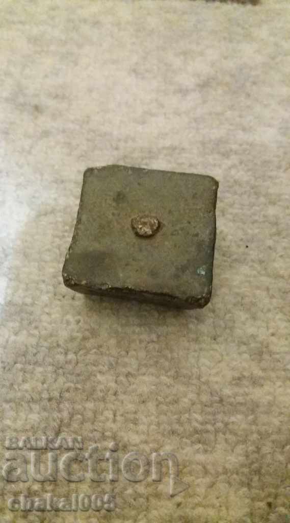 Bronze ingot with price 40.00 BGN | € 20.45 Bronze ingot with price 40.00 BGN | € 20.45