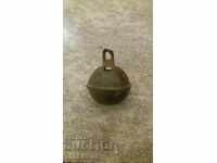 Clopot vechi de cal