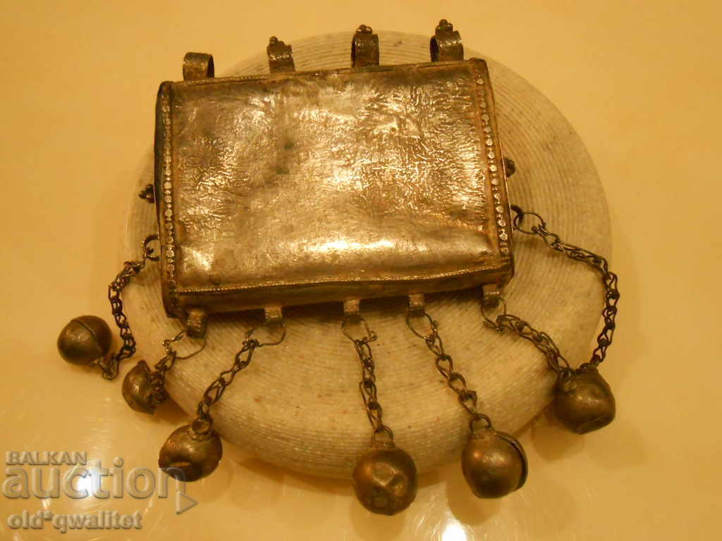 Obiect vechi cu elemente suspendate L 7,7 cm / H 11,2 cm - 5 Obiect vechi cu elemente suspendate L 7,7 cm / H 11,2 cm - 5