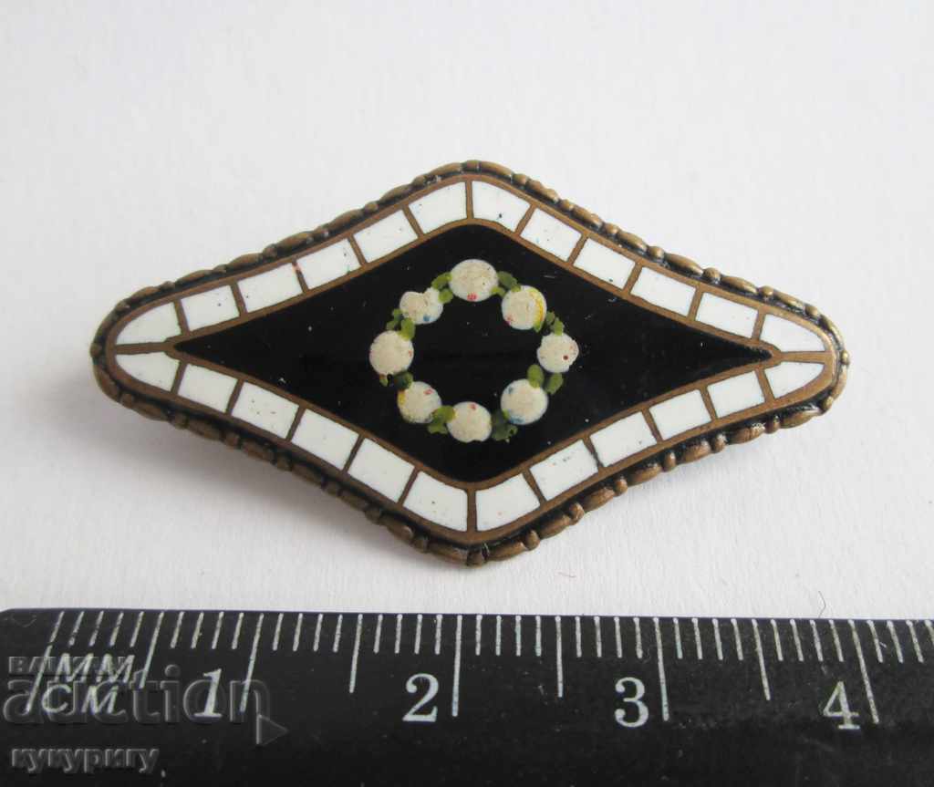 Vechi brățări antice pentru femei bijuterii cu smalț bijuterii din secolul al XIX-lea cu preț 55.00 BGN | € 28.12