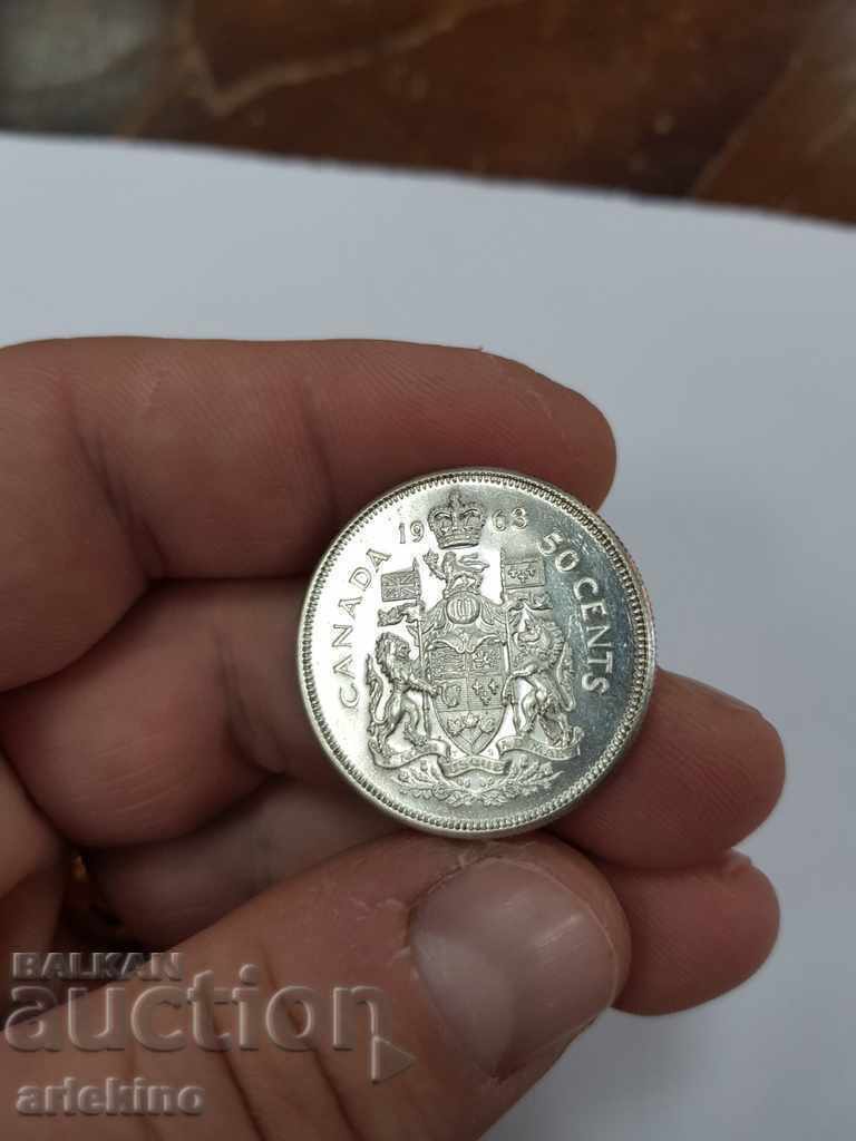 Monedă canadiană de 50 de cenți din argint de calitate superioară 1963