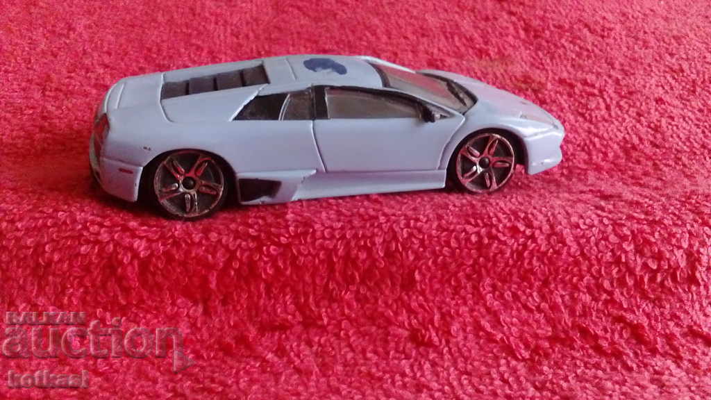 Delivery of Old toy car model 1:43 Lamborghini burago Delivery of Old toy car model 1:43 Lamborghini burago