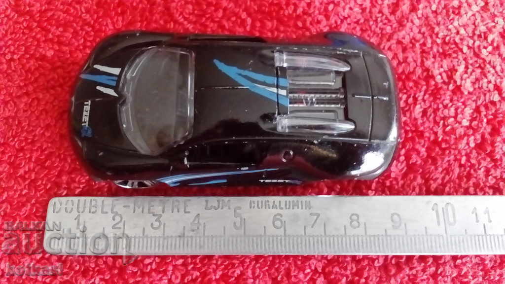 Small metal sports car excellent Small metal sports car excellent