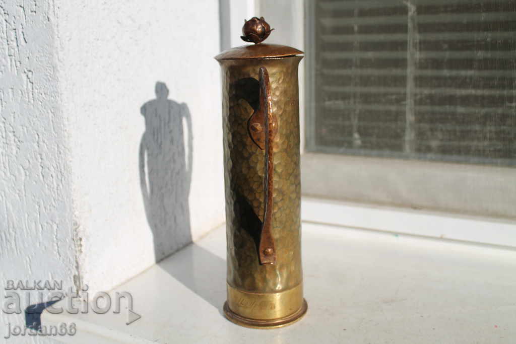 Delivery of Shell vase Delivery of Shell vase