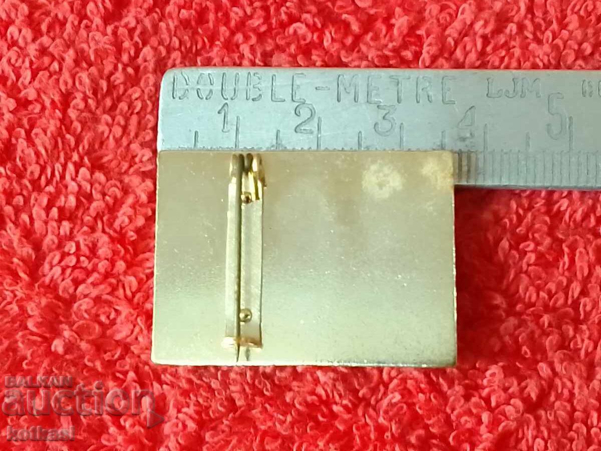 Стара соц спортна Значка Знак БОК МОСКВА 1980 с цена 2.00 лв. | € 1.02