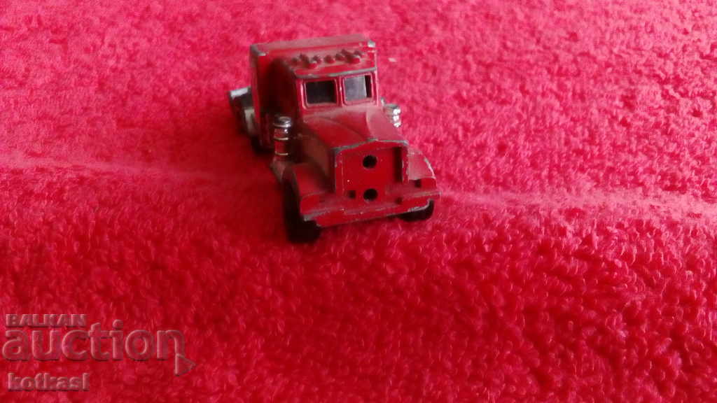 Old small metal truck China - 5