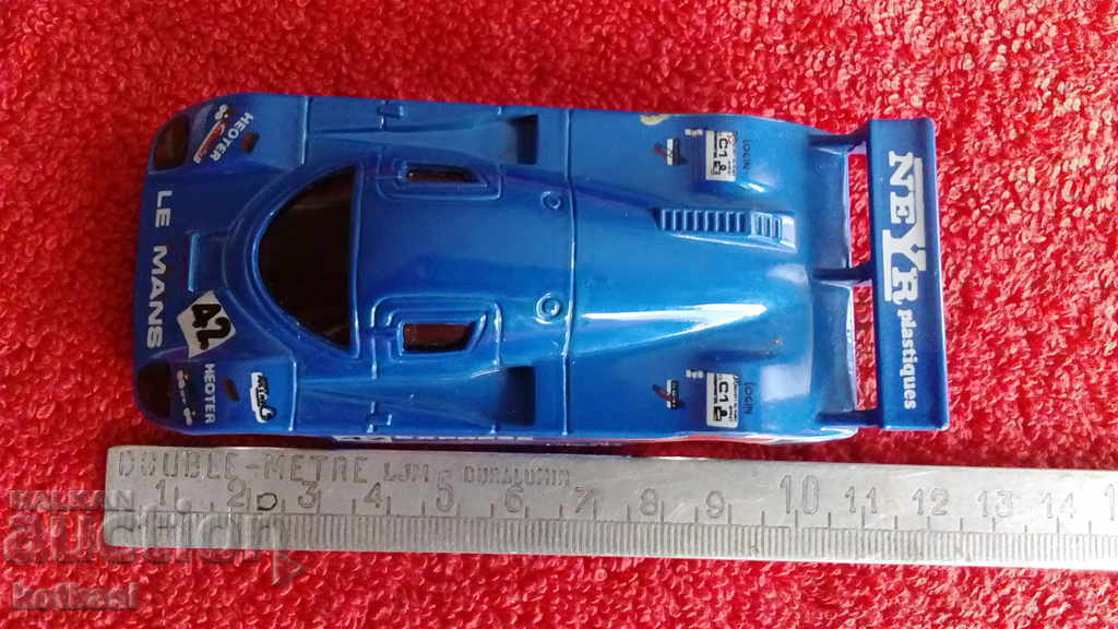 Mașină sport din metal masiv 11,50 cm LE MANS China Mașină sport din metal masiv 11,50 cm LE MANS China