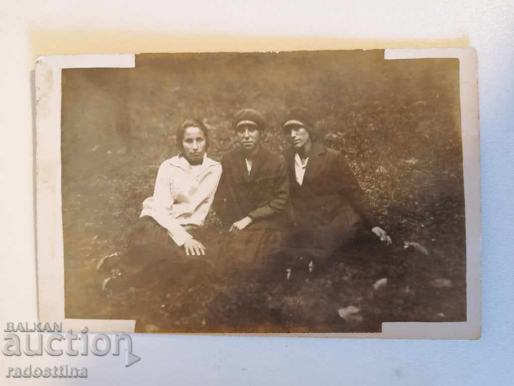 Стара снимка девойки 1926 г. Св. Св. Кирил и Методи