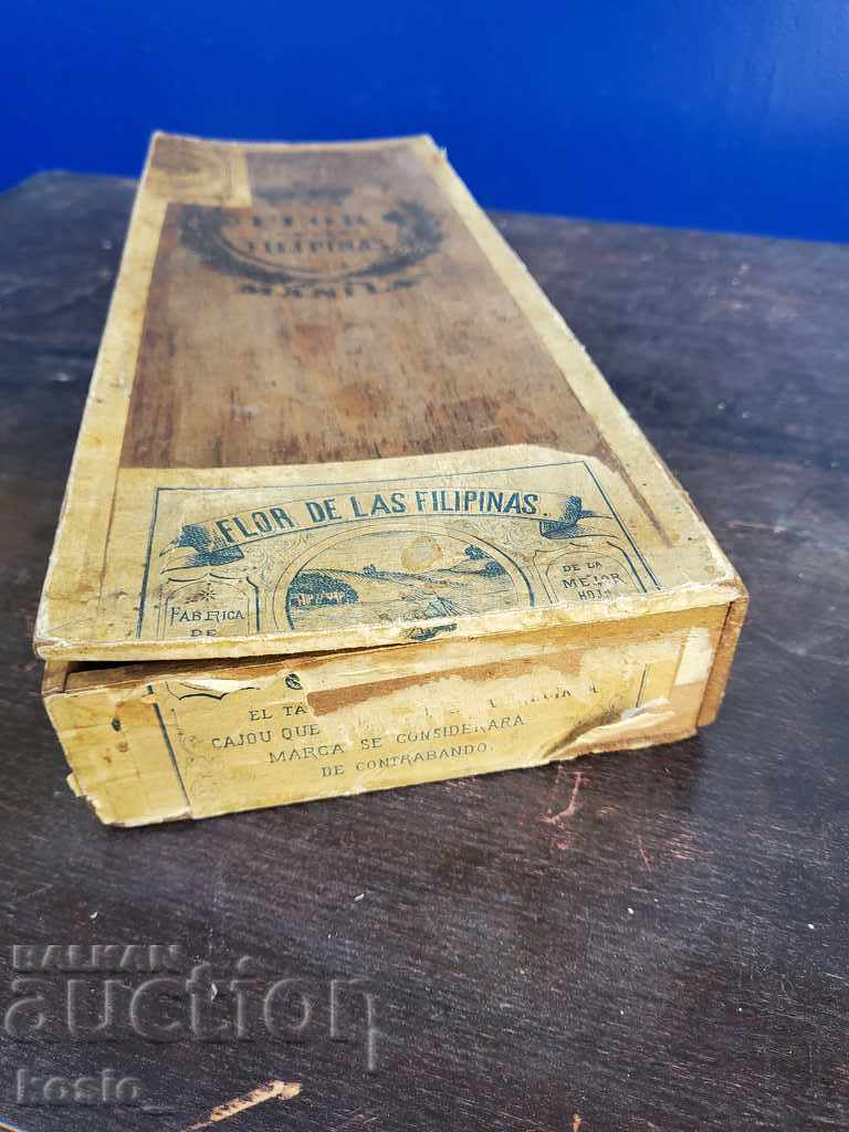 Delivery of Old Filipino wooden cigar box Delivery of Old Filipino wooden cigar box