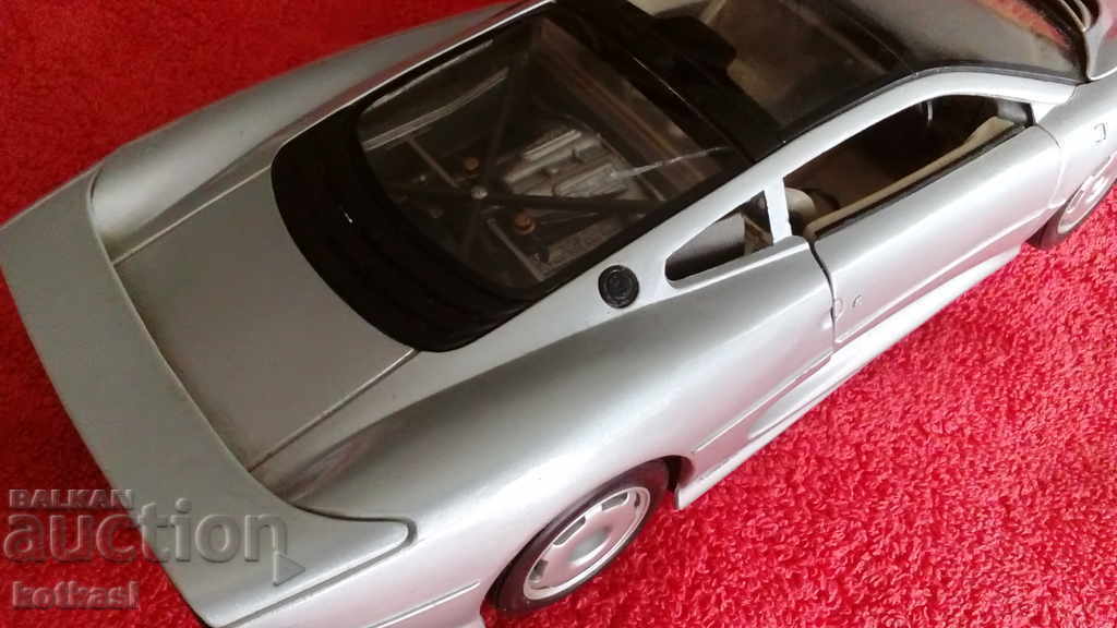 Metal car 28 cm JAGUAR XJ220 1/18 Maisto JAGUAR - 5 Metal car 28 cm JAGUAR XJ220 1/18 Maisto JAGUAR - 5