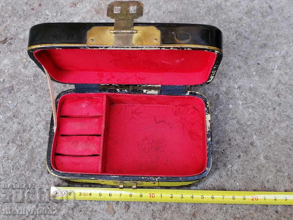 Old jewelry box with mother of pearl casket decoration - 5