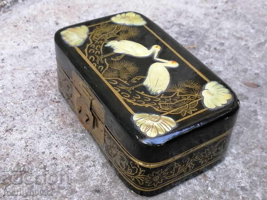 Old jewelry box with mother of pearl casket decoration - 7