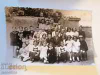 Παλιά φωτογραφία μαθητές Ντόμπριτς 1943