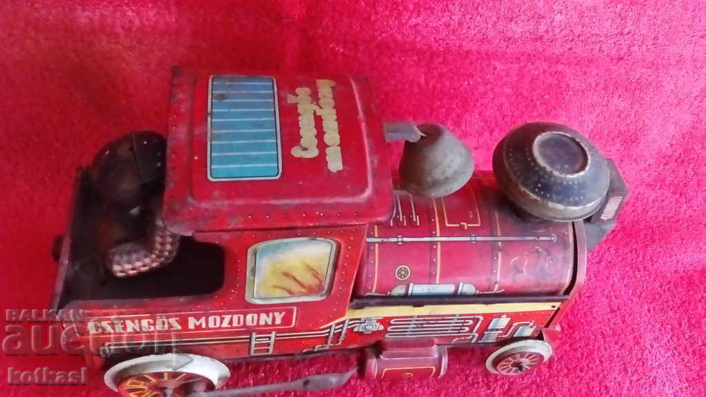 Locomotivă metalică veche, tren, jucărie pentru copii, epocă socialistă - 6 Locomotivă metalică veche, tren, jucărie pentru copii, epocă socialistă - 6