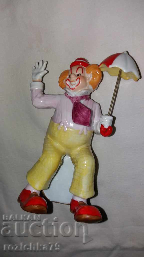Delivery of Porcelain plastic clown figure Delivery of Porcelain plastic clown figure