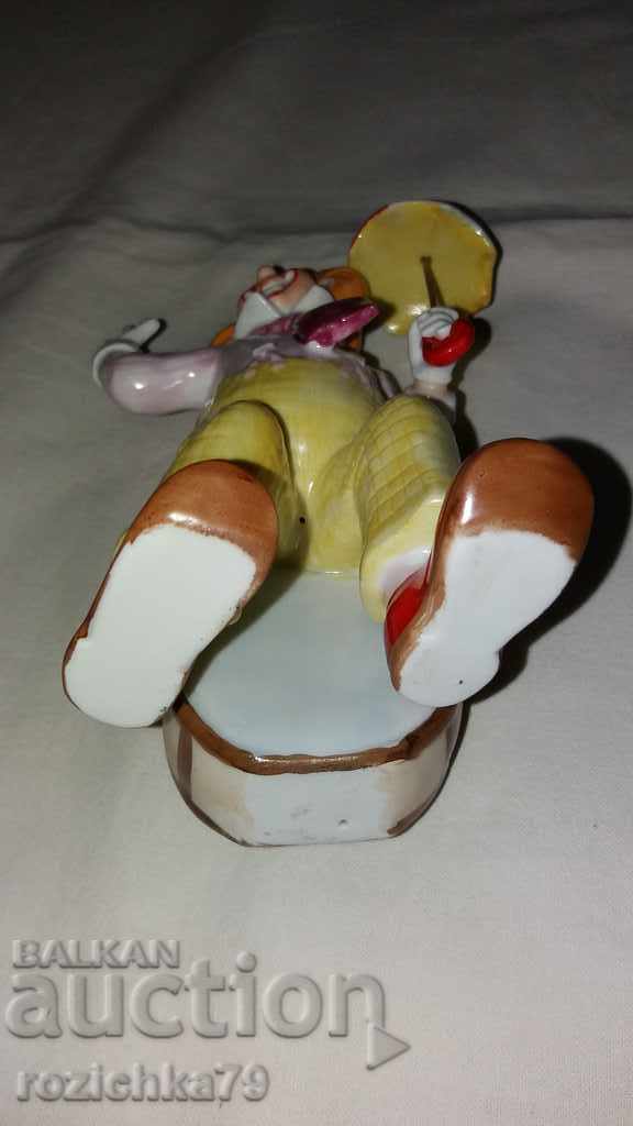 Porcelain plastic clown figure - 7 Porcelain plastic clown figure - 7