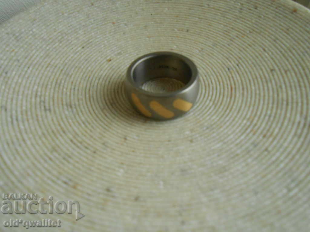 Auction EXCEPTIONALLY beautiful women's ring made of Titanium and Gold 750 Auction EXCEPTIONALLY beautiful women's ring made of Titanium and Gold 750