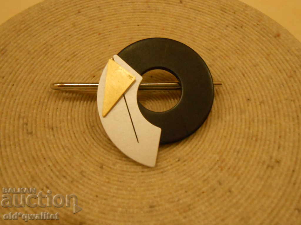 Interesting accessory CHRIST with Gold 750 with price 177.00 BGN | € 90.50