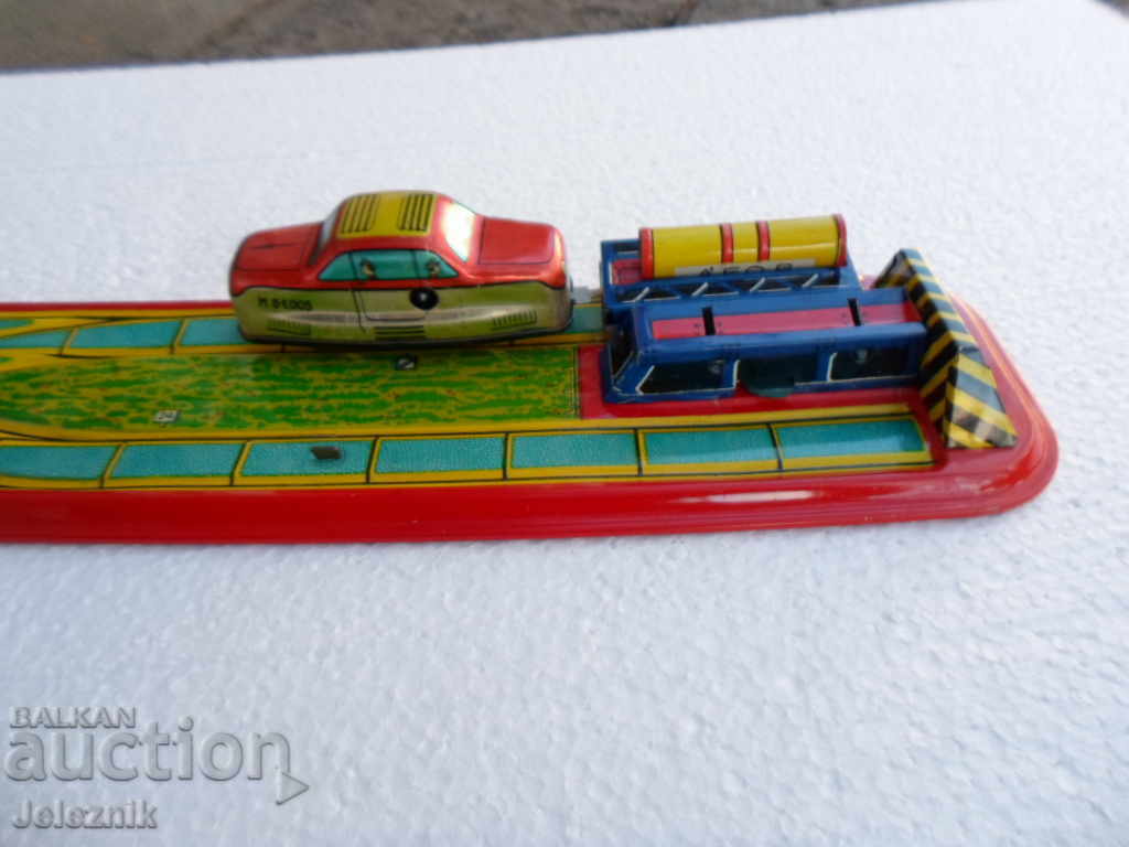 Delivery of rare metalz Hungarian children tin toy Delivery of rare metalz Hungarian children tin toy