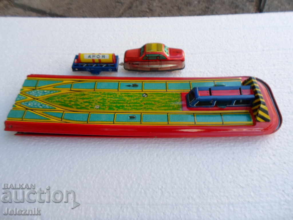 rare metalz Hungarian children tin toy - 6 rare metalz Hungarian children tin toy - 6