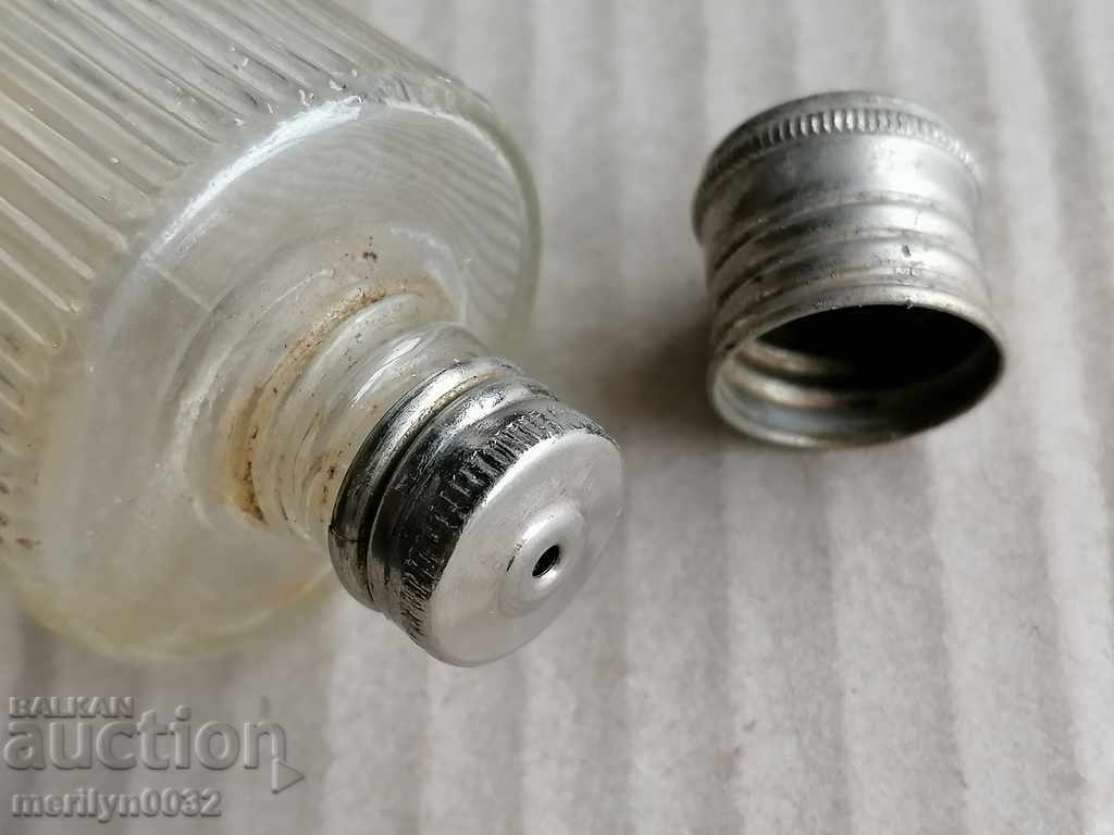 Delivery of Old perfume bottle, bottle, bottle, cologne Delivery of Old perfume bottle, bottle, bottle, cologne