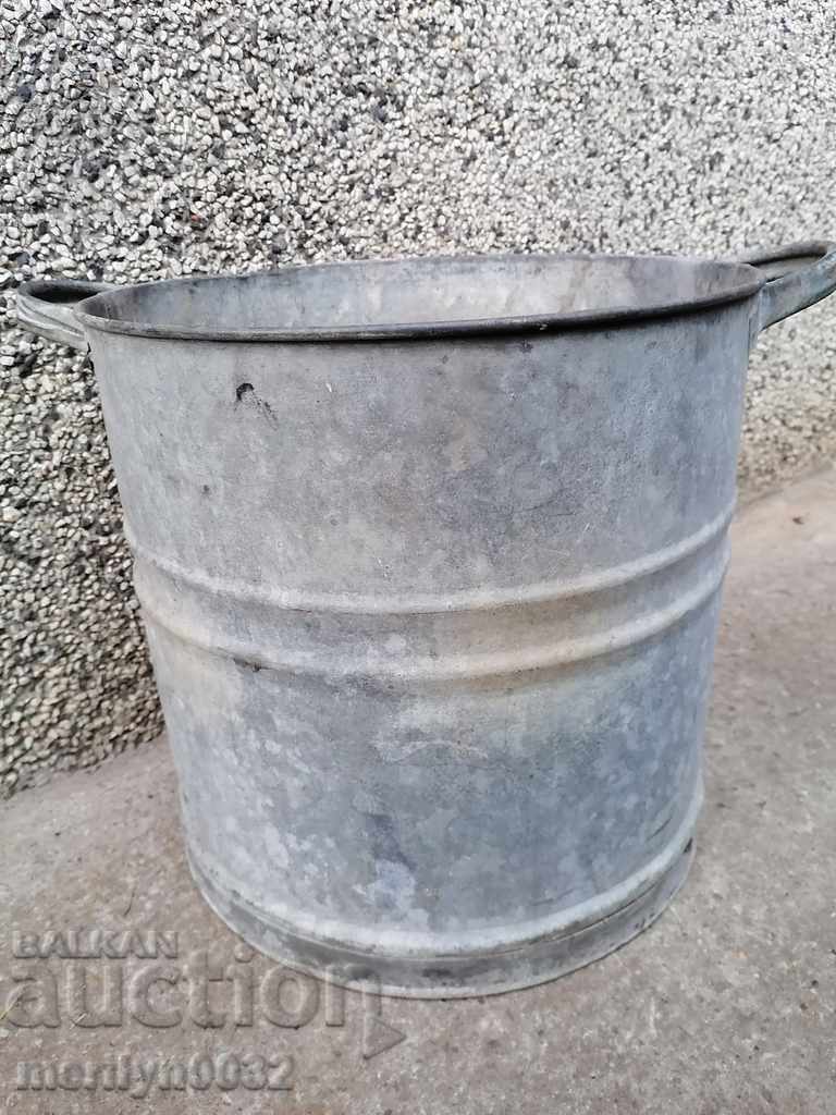 Old metal rubber bucket, 30 liter can with price 42.00 BGN | € 21.47 Old metal rubber bucket, 30 liter can with price 42.00 BGN | € 21.47