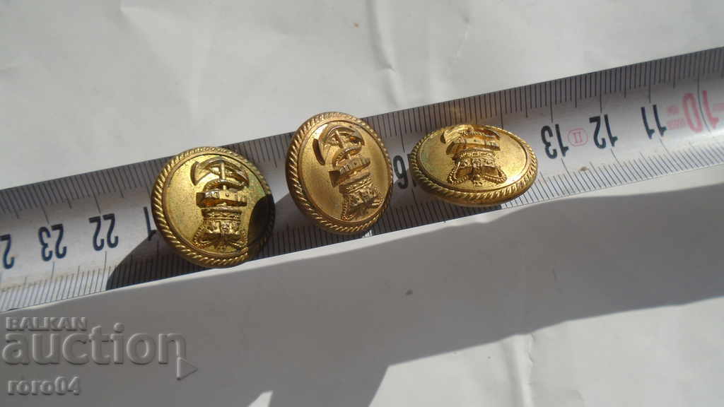 BUTTONS - FLEET - WW II - 7 BUTTONS - FLEET - WW II - 7