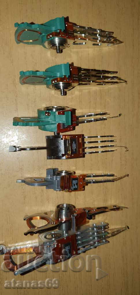 Electronic scrap №3 with price 9.99 BGN | € 5.11