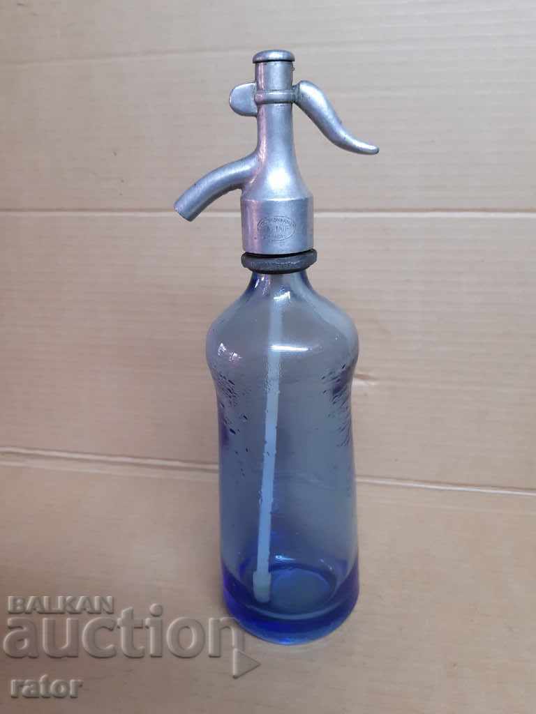Old glass siphon for carbonated water, soda - Ruse. A bottle