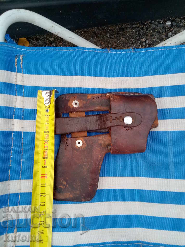 Кобур за пистолет с цена 9.99 лв. | € 5.11 Кобур за пистолет с цена 9.99 лв. | € 5.11