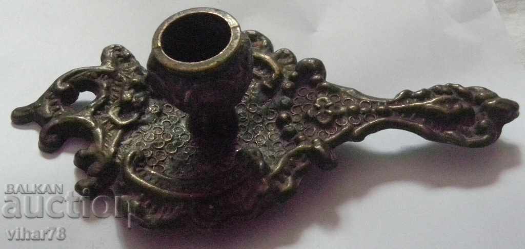 Delivery of An old candlestick