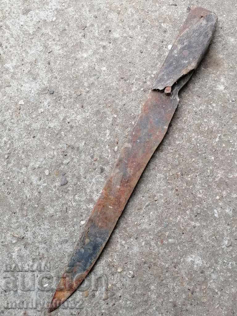 An old knife, a karaoke, a dagger, a blade with price 28.00 BGN | € 14.32 An old knife, a karaoke, a dagger, a blade with price 28.00 BGN | € 14.32