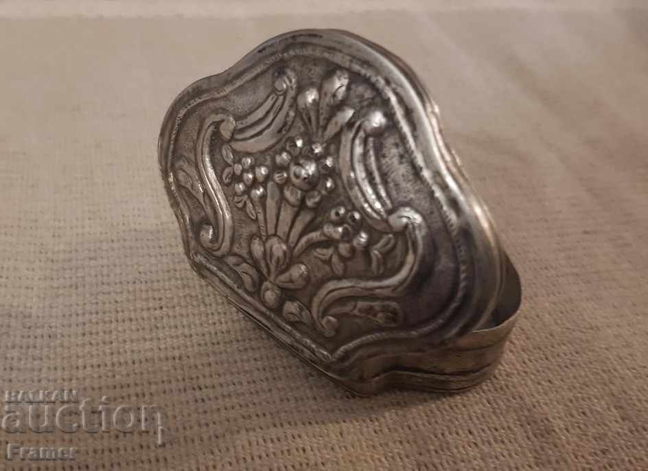 Рядка Възрожденска Кутийка за енфие прахове кутия СРЕБРО - 5 Рядка Възрожденска Кутийка за енфие прахове кутия СРЕБРО - 5