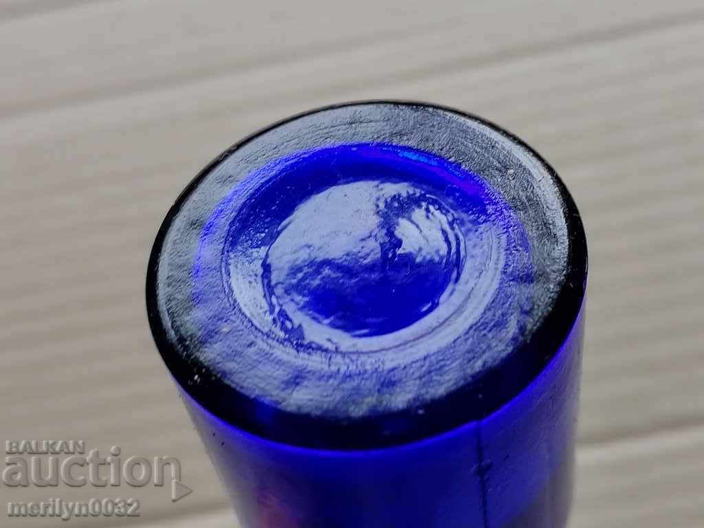 Auction Old medical bottle bottle Auction Old medical bottle bottle