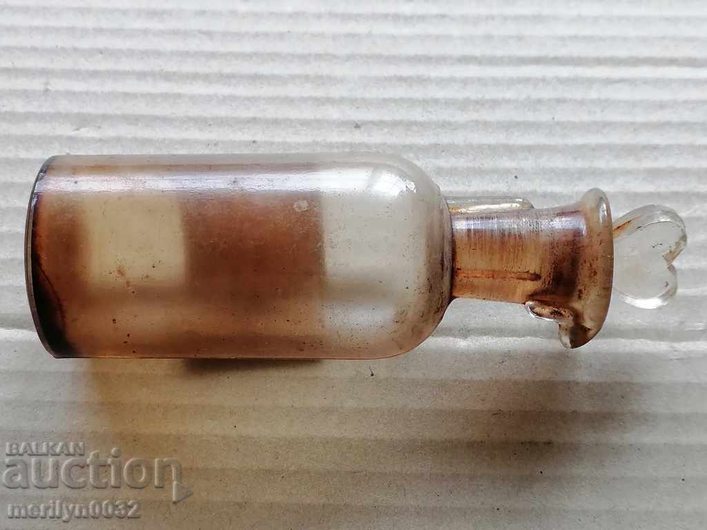 Auction  Old medical bottle pipette dropper bottle