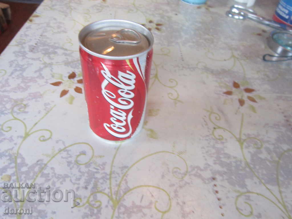 Unique full can bottle of Coca Cola 150 ml - 6 Unique full can bottle of Coca Cola 150 ml - 6