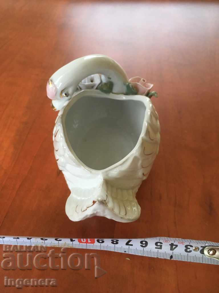 Auction PORCELAIN SWAN BONBONIERA GOLDEN FIGURE Auction PORCELAIN SWAN BONBONIERA GOLDEN FIGURE