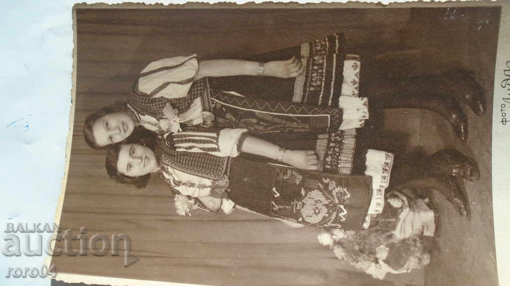 MOMI IN DRESSES - PHOTO AIDA - ΣΟΦΙΑ - 6 MOMI IN DRESSES - PHOTO AIDA - ΣΟΦΙΑ - 6