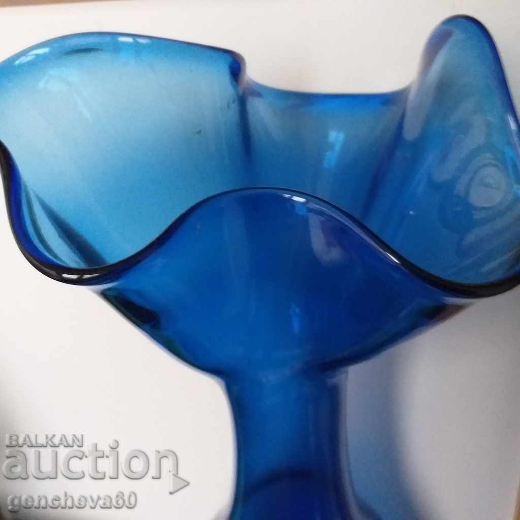 Auction Large crystal blue glass vase Auction Large crystal blue glass vase
