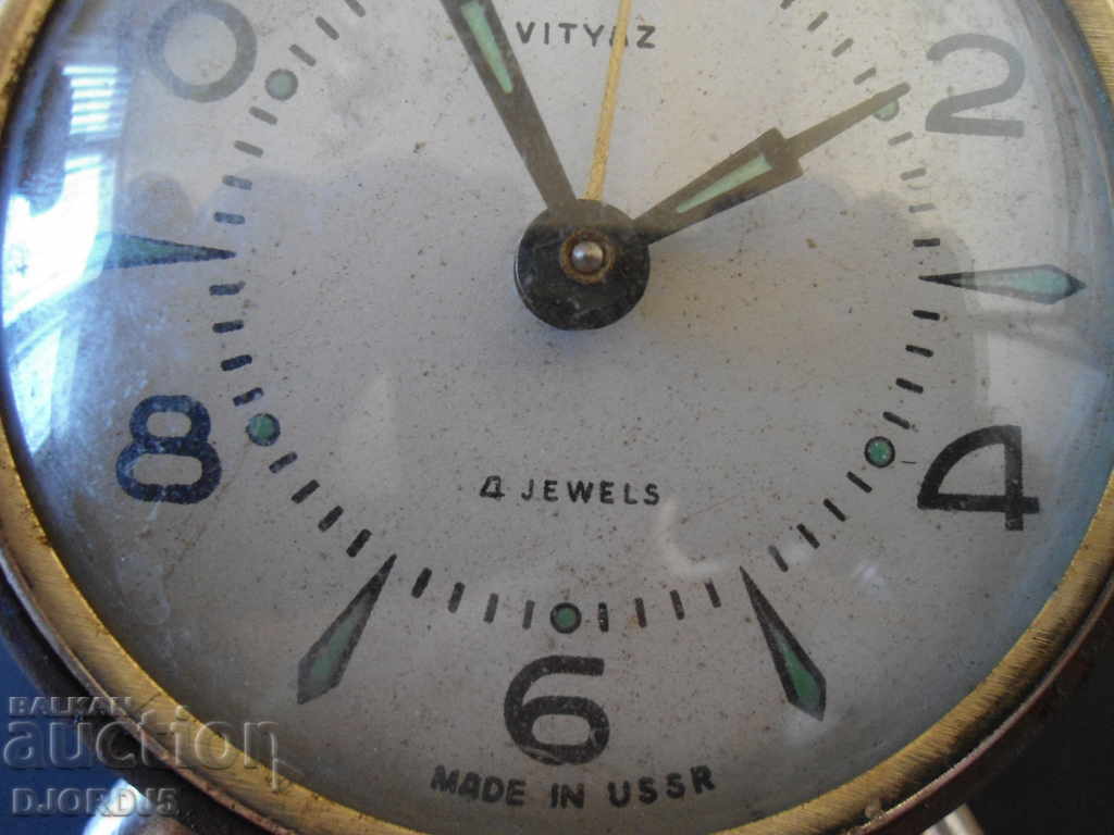 Old VITYAZ watch with price 5.00 BGN | € 2.56 Old VITYAZ watch with price 5.00 BGN | € 2.56