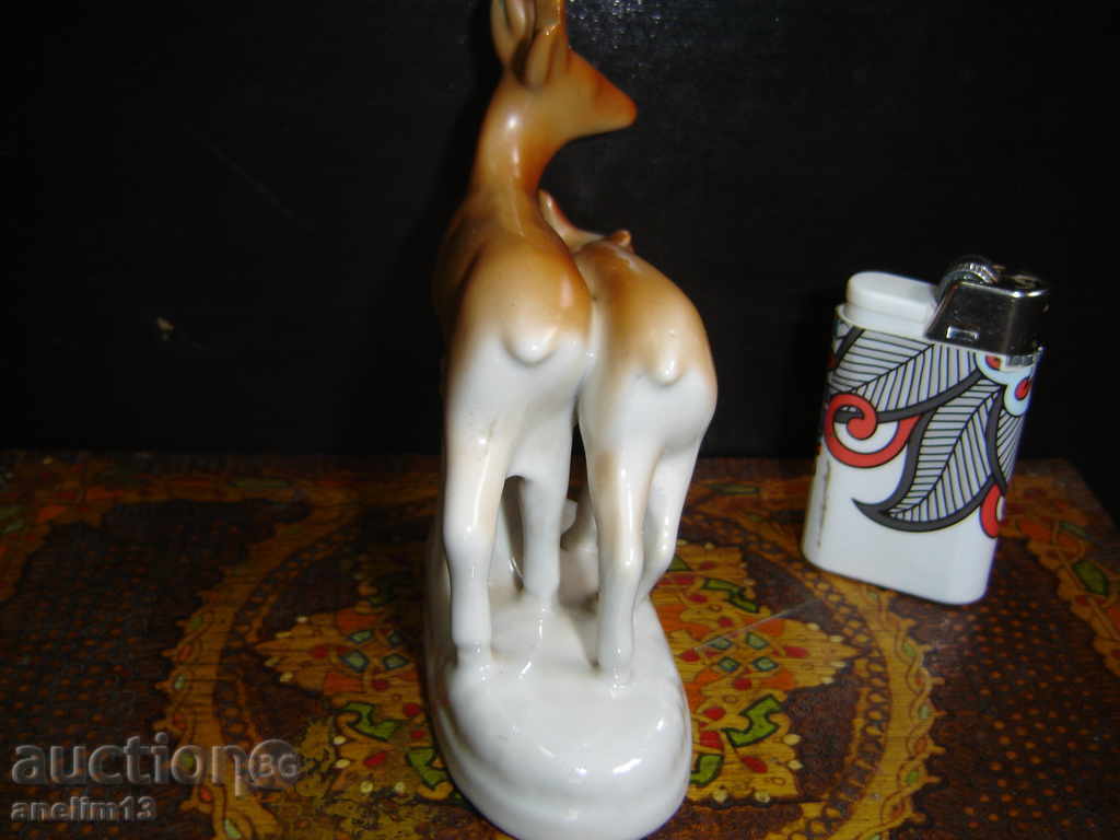 Delivery of OLD PORCELAIN DEER AND DEER