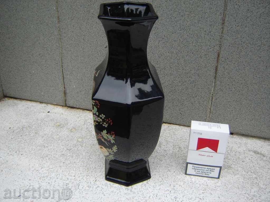 Auction BEAUTIFUL DRAWING PORCELAIN ITALY Auction BEAUTIFUL DRAWING PORCELAIN ITALY