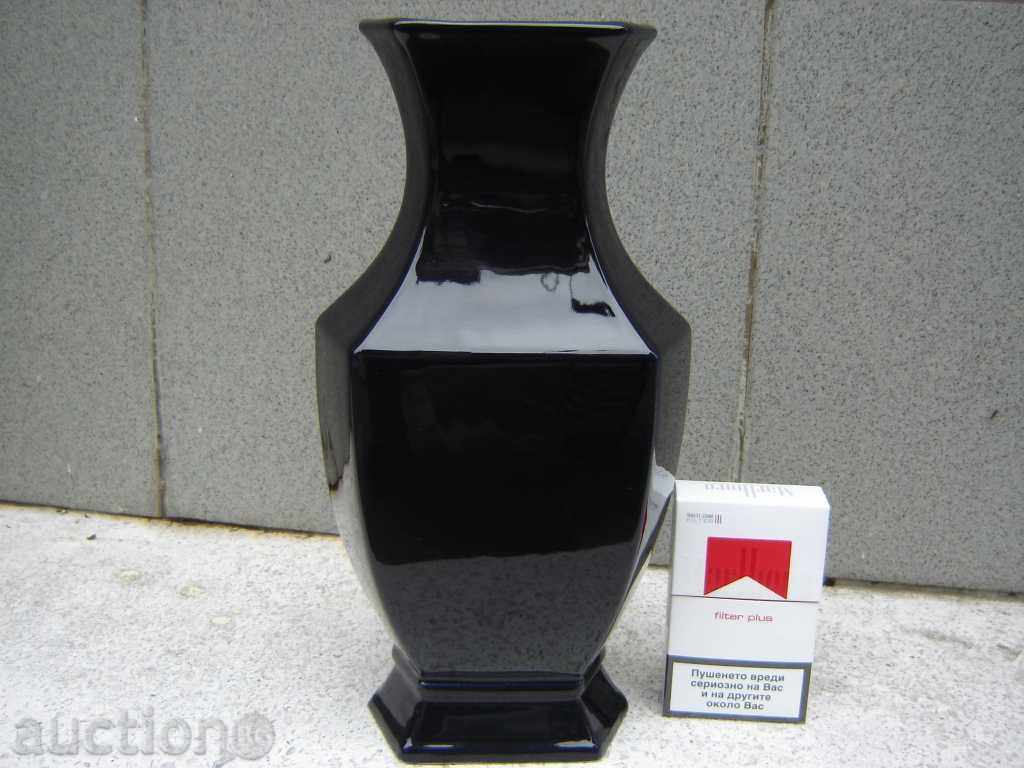 Παράδοση Όμορφη ζωγραφισμένη πορσελάνινη βάζα Ιταλίας