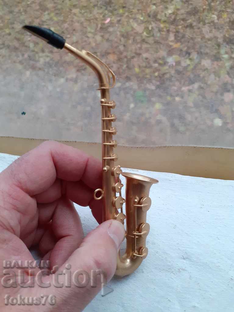 Lot of two musical figures trumpet and clarinet - souvenirs - 5 Lot of two musical figures trumpet and clarinet - souvenirs - 5