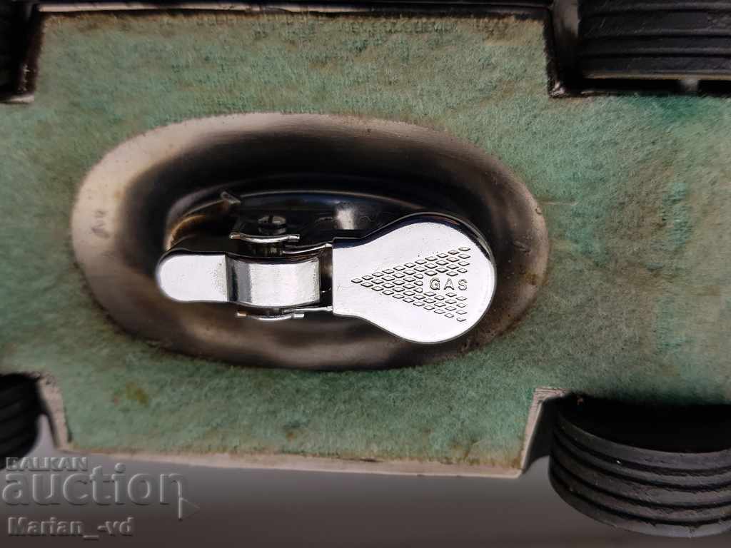 Delivery of Old metal lighter cart