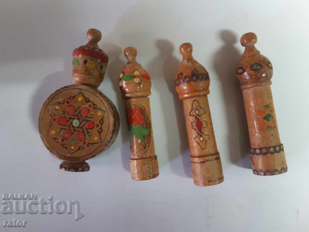 Auction Bulgarian muscals, muscal, perfume, cologne - 4 pieces Auction Bulgarian muscals, muscal, perfume, cologne - 4 pieces