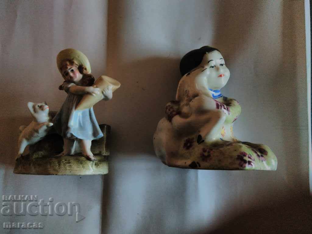 Figurine din porțelan