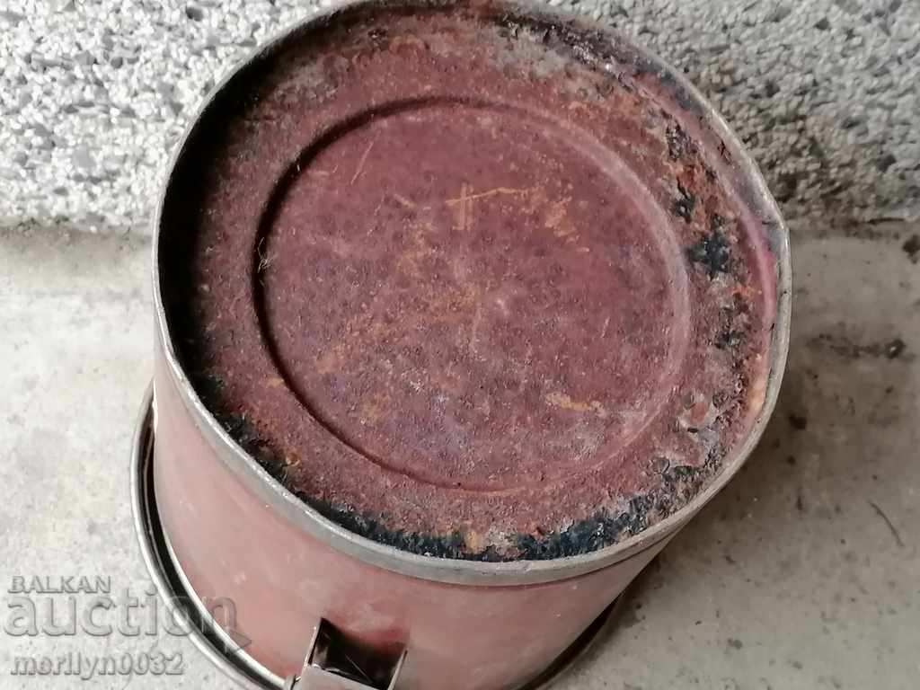 Auction Old cake for food cesspool Auction Old cake for food cesspool