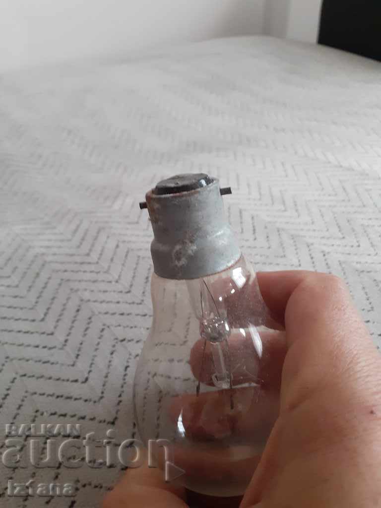 Доставка на Стара електрическа крушка Доставка на Стара електрическа крушка